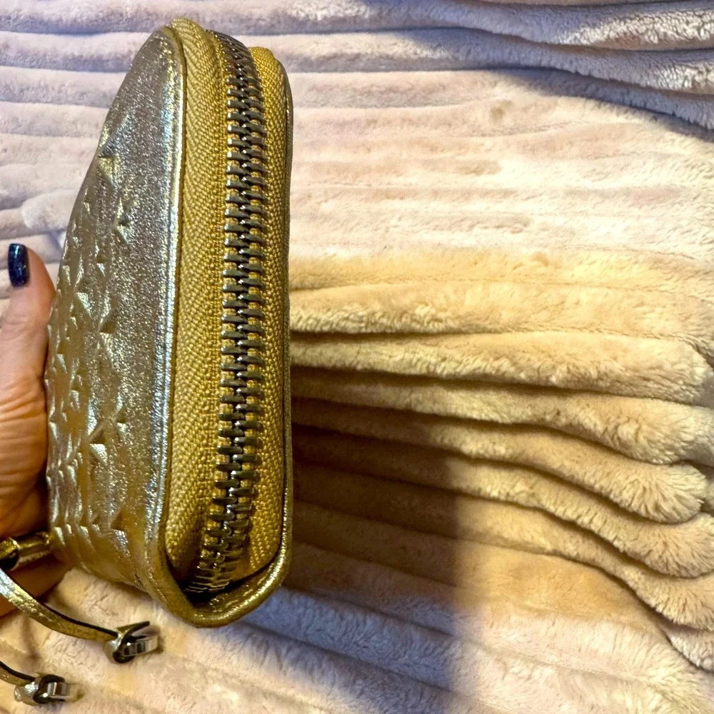 Jimmy Choo Long Wallet Filipa Star-Embossed Gold Metallic Authentic Discontinued - Picture 4 of 11